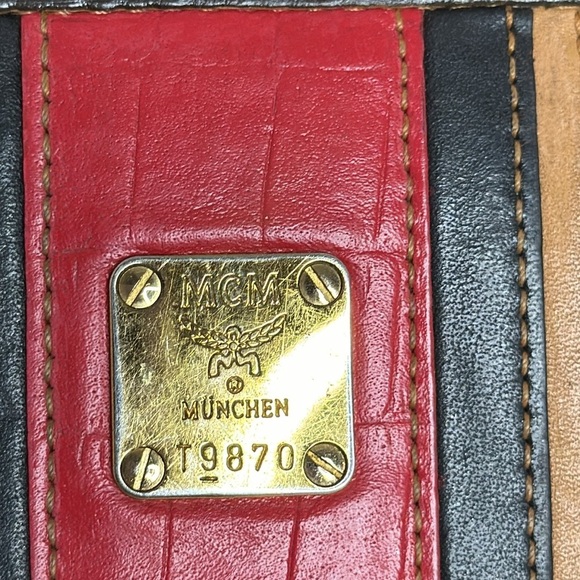 💯Authentic MCM long Wallet 🍀 - Picture 10 of 13